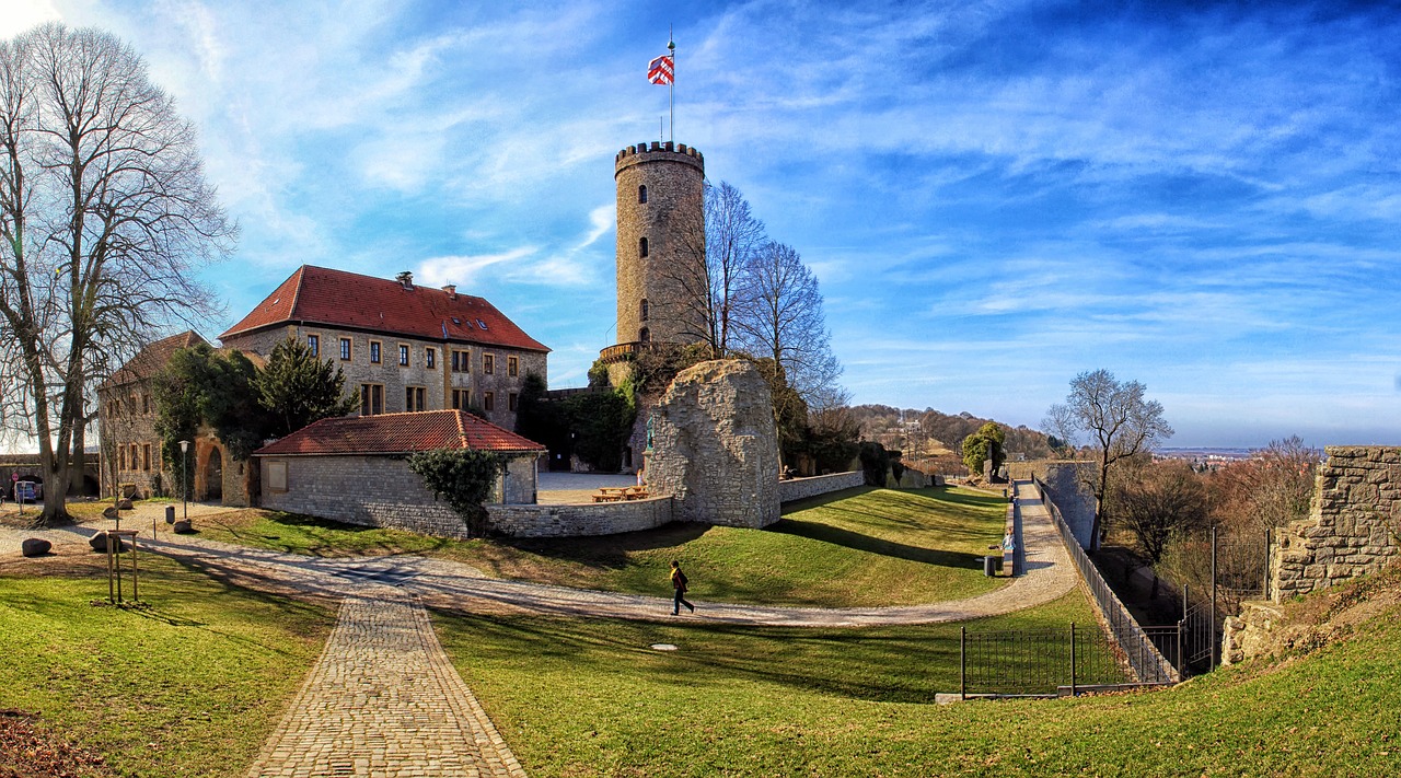 Zu sehen ist der Sparrenburg in Bielefeld.