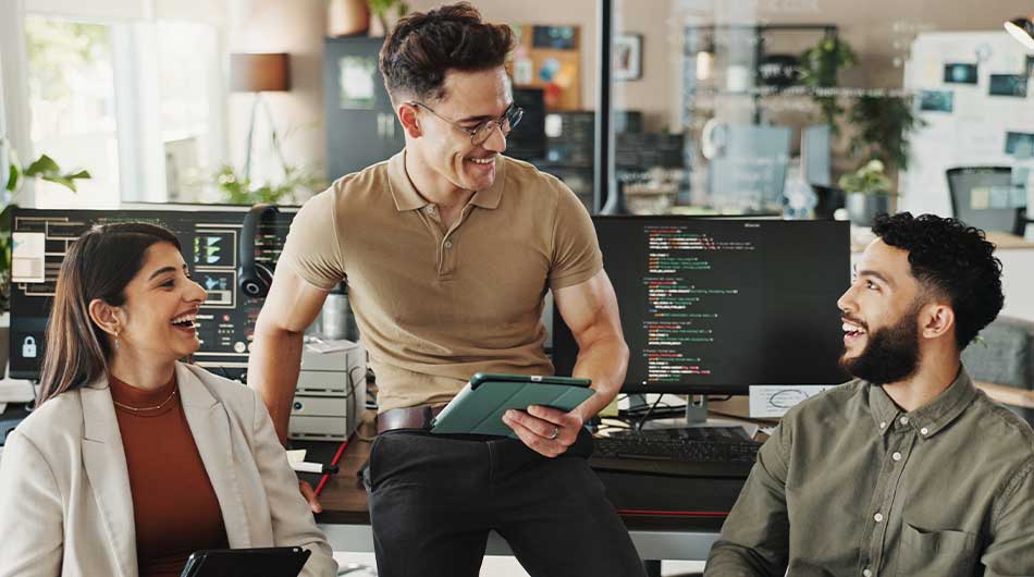 Ob IT-Einsteiger:in oder erfahrene IT-Fachkraft – eine CompTIA-Zertifizierung lohnt sich in jedem Fall und sorgt für einen erfolgreichen Ein- und Aufstieg in der IT-Administration.